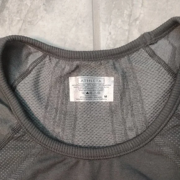 ATHLETA Women's short-sleeve gray tech athletic top, M - Picture 5 of 10